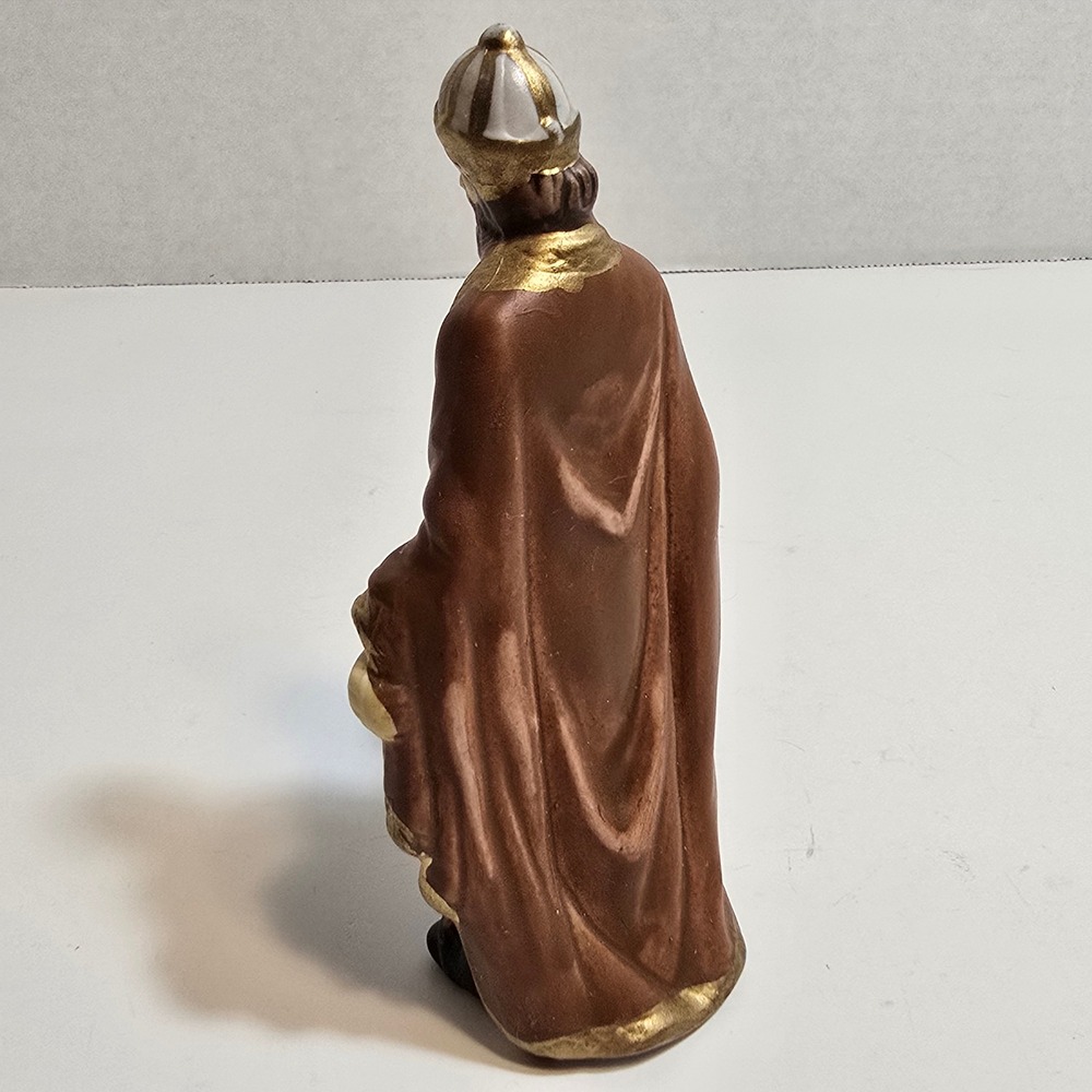 Vintage Nativity Wise Man King Figurine‎ Holding Orb Gold Robe - Picture 4 of 7
